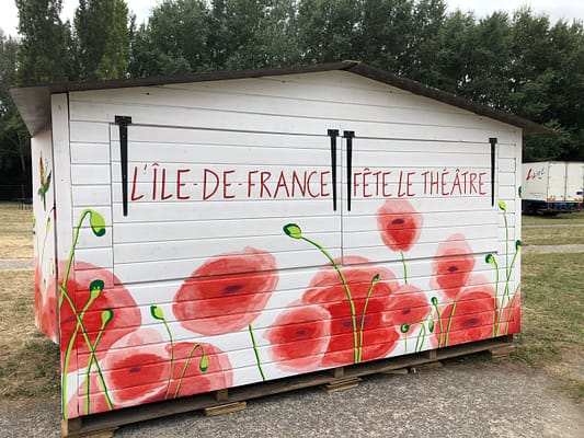 Décor mural sur un chalet